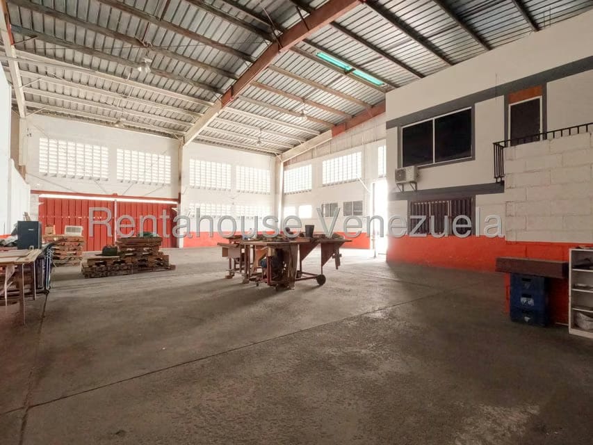 Comercial (Galpon - Deposito) en Alquiler en Zona Industrial 1, Lara - 5