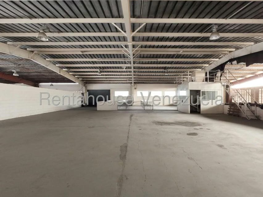 Comercial (Galpon - Deposito) en Alquiler en Zona Industrial 1, Lara - 9