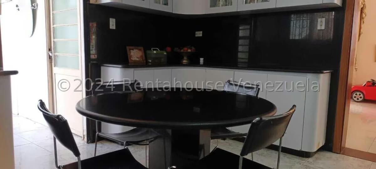 Casa (Multipes Niveles) en Venta en Sorocaima, Distrito Metropolitano - 46