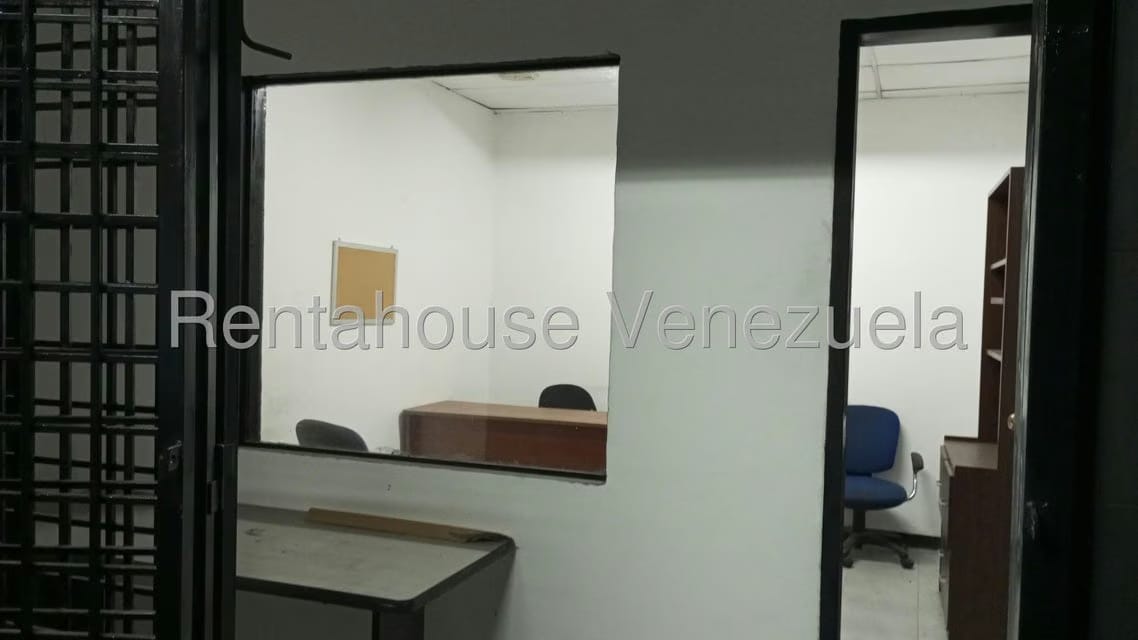 Comercial (Galpon - Deposito) en Alquiler en La Urbina, Distrito Metropolitano - 14
