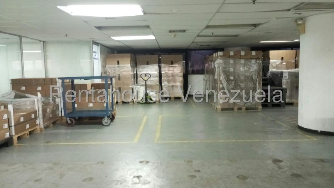 Comercial (Galpon - Deposito) en Alquiler en La Urbina, Distrito Metropolitano - 26