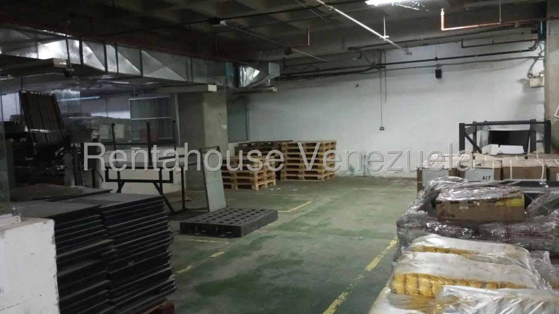 Comercial (Galpon - Deposito) en Alquiler en La Urbina, Distrito Metropolitano - 29