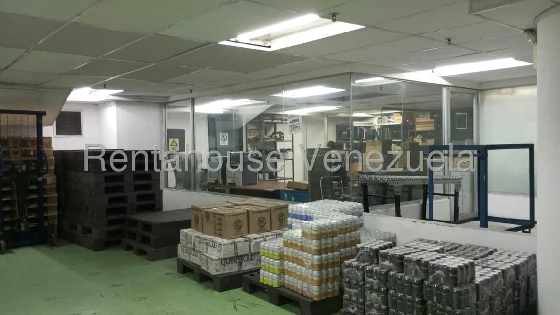 Comercial (Galpon - Deposito) en Alquiler en La Urbina, Distrito Metropolitano - 33