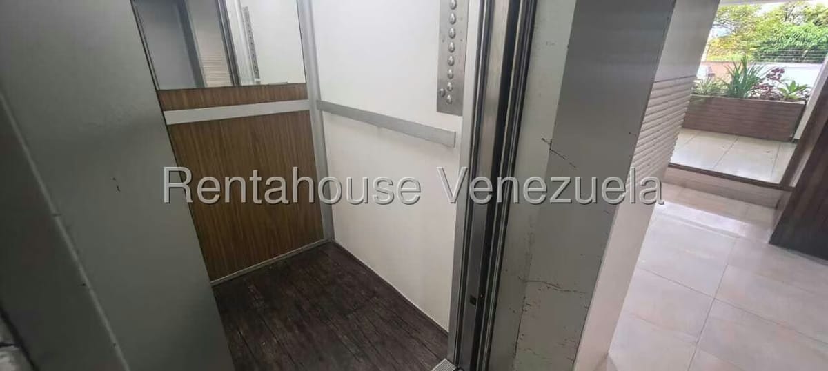 Apartamento (1 Nivel) en Venta en Chuao, Distrito Metropolitano - 14