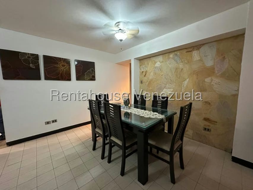 Apartamento (1 Nivel) en Venta en Chuao, Distrito Metropolitano - 25