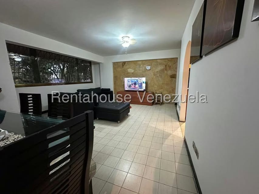 Apartamento (1 Nivel) en Venta en Chuao, Distrito Metropolitano - 27