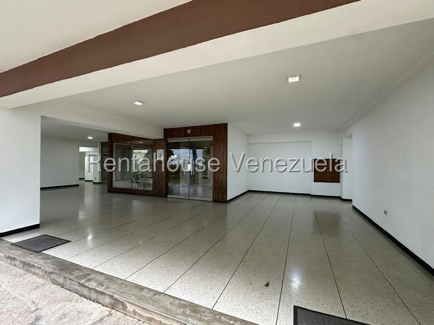 Apartamento (1 Nivel) en Venta en Chuao, Distrito Metropolitano - 9