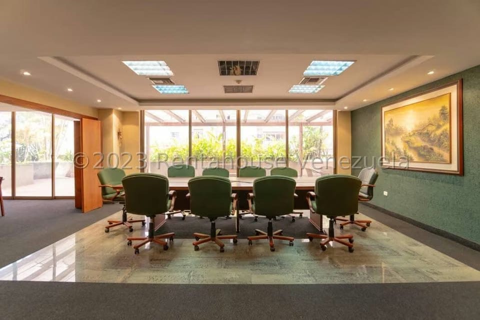 Comercial (Edificio) en Venta en Parroquia Altagracia, Distrito Metropolitano - 11