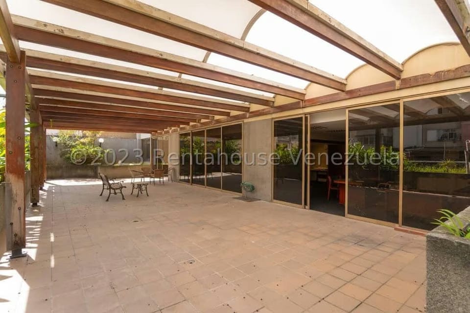 Comercial (Edificio) en Venta en Parroquia Altagracia, Distrito Metropolitano - 19