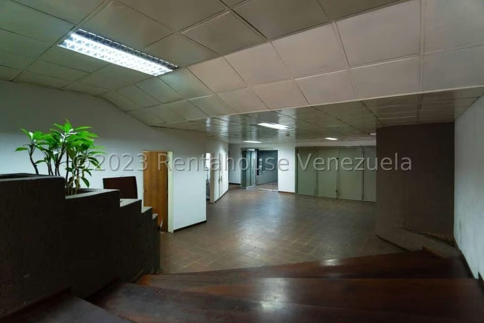 Comercial (Edificio) en Venta en Parroquia Altagracia, Distrito Metropolitano - 3