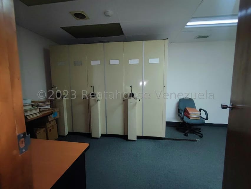 Comercial (Edificio) en Venta en Parroquia Altagracia, Distrito Metropolitano - 30