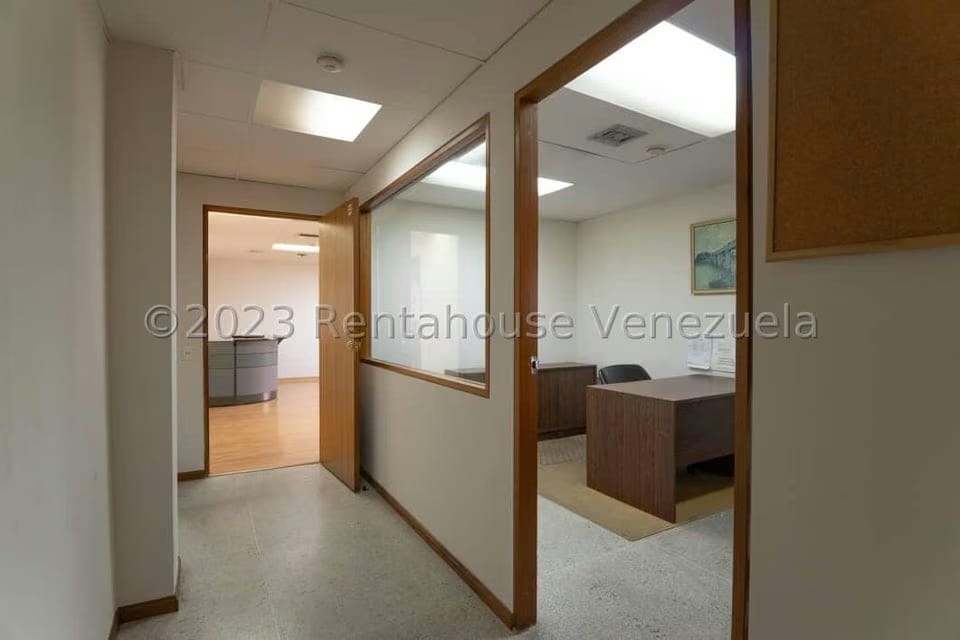 Comercial (Edificio) en Venta en Parroquia Altagracia, Distrito Metropolitano - 38