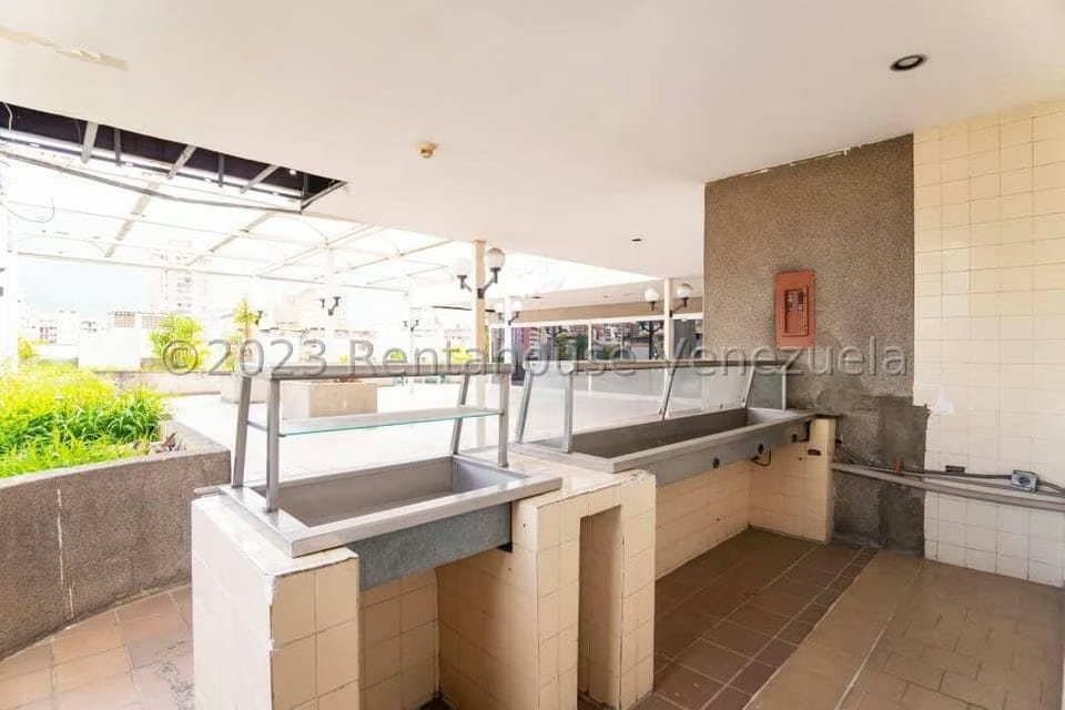 Comercial (Edificio) en Venta en Parroquia Altagracia, Distrito Metropolitano - 56
