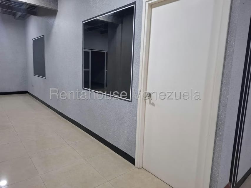 Apartamento (Duplex) en Alquiler en Santa Monica, Distrito Metropolitano - 4