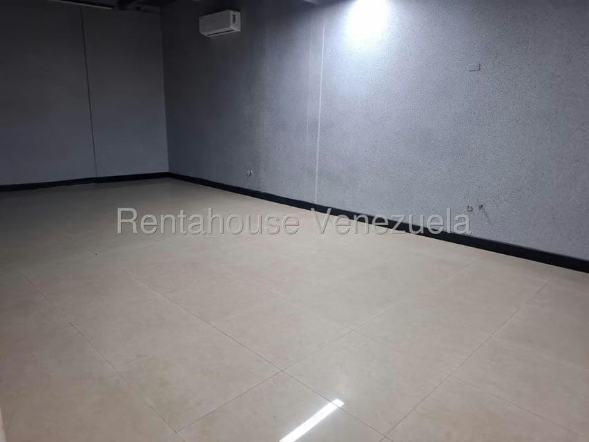 Apartamento (Duplex) en Alquiler en Santa Monica, Distrito Metropolitano - 10