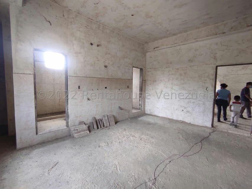 Comercial (Local Comercial) en Venta en Las Brisas, Aragua - 35