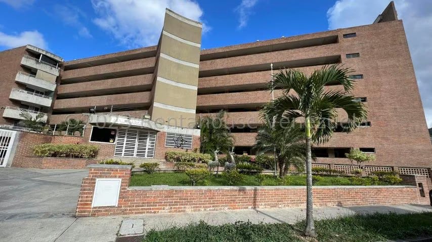 APARTAMENTO EN VENTA – YENNIEF ROJAS. COD23-18044