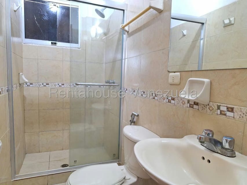 Apartamento (1 Nivel) en Alquiler en La Trigaleña, Carabobo - 7