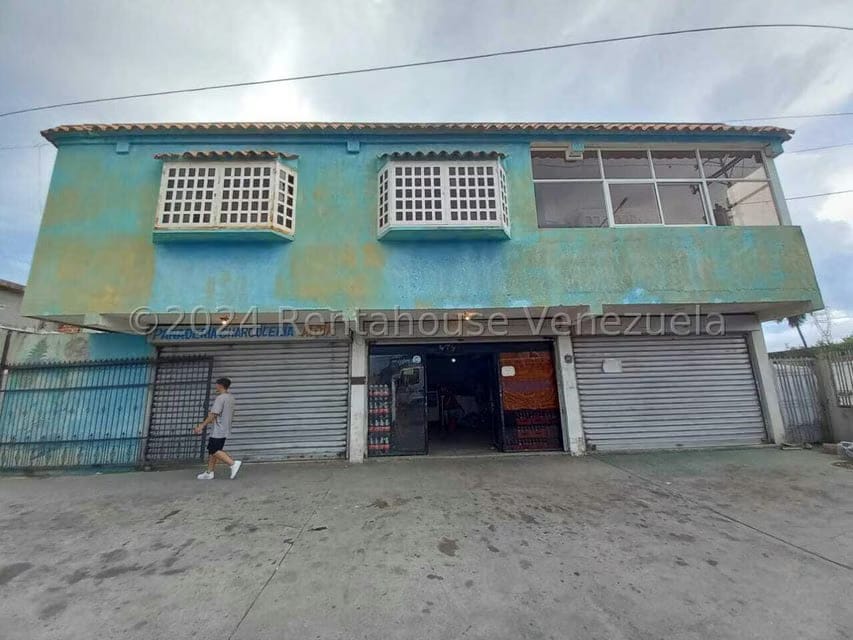 Comercial (Local Comercial) en Venta en Cristobal Colon, Zulia - 2