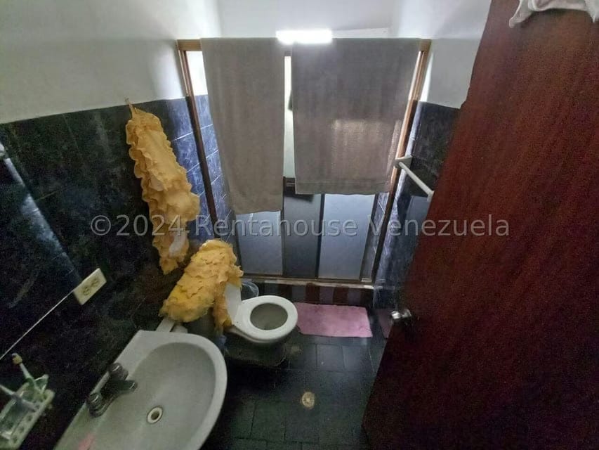 Comercial (Local Comercial) en Venta en Cristobal Colon, Zulia - 14