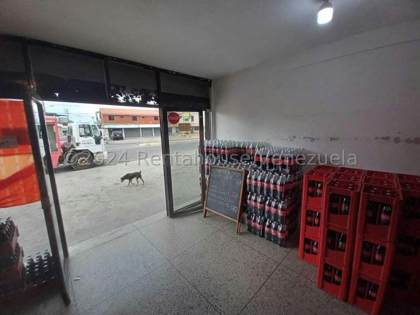 Comercial (Local Comercial) en Venta en Cristobal Colon, Zulia - 3