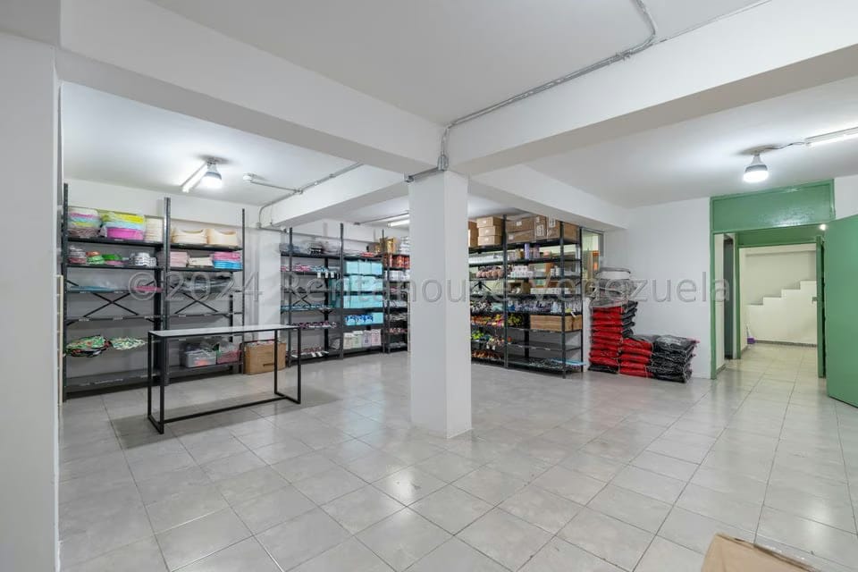 Comercial (Local Comercial) en Venta en Cementerio, Distrito Metropolitano - 21