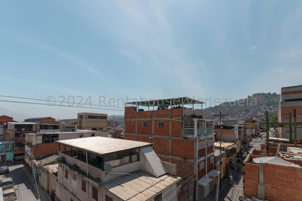 Comercial (Local Comercial) en Venta en Cementerio, Distrito Metropolitano - 28