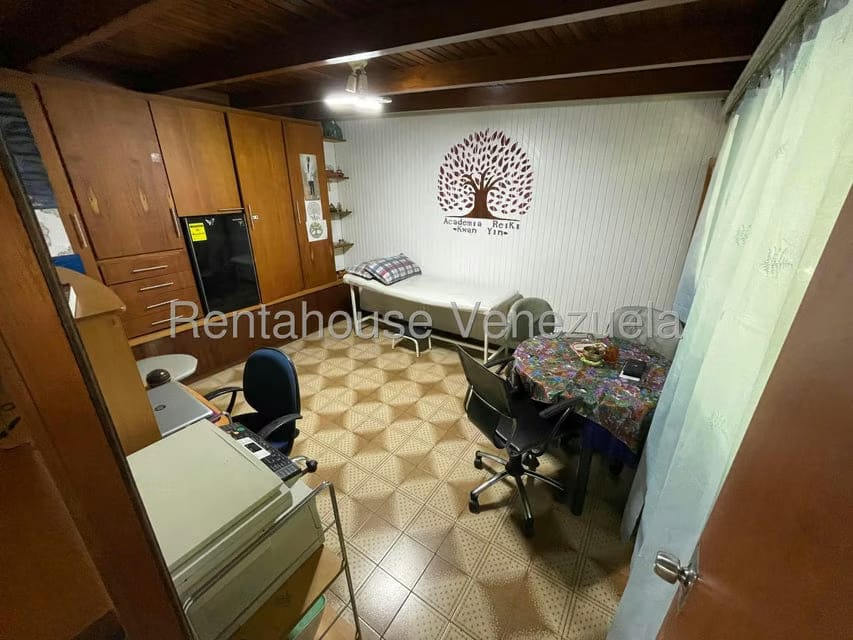 Apartamento (1 Nivel) en Venta en San Bernardino, Distrito Metropolitano - 25
