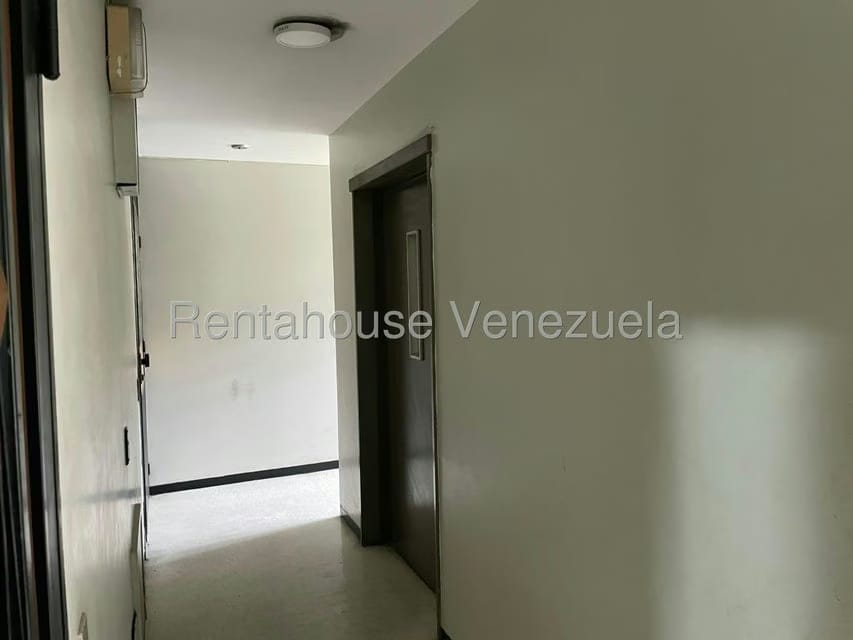 Apartamento (1 Nivel) en Venta en San Bernardino, Distrito Metropolitano - 4