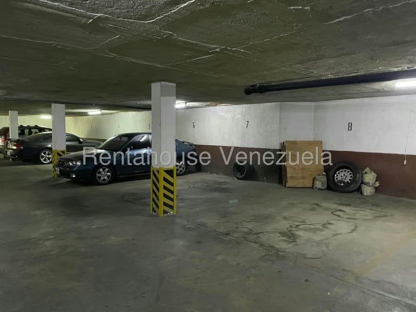 Apartamento (1 Nivel) en Venta en San Bernardino, Distrito Metropolitano - 32