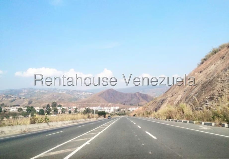 Terreno (Residencial) en Venta en Lagunetica, Miranda - 8