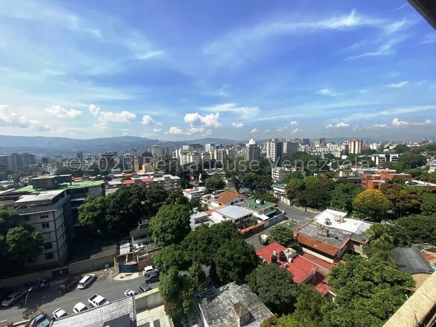 Apartamento (1 Nivel) en Alquiler en Santa Eduvigis, Distrito Metropolitano - 11