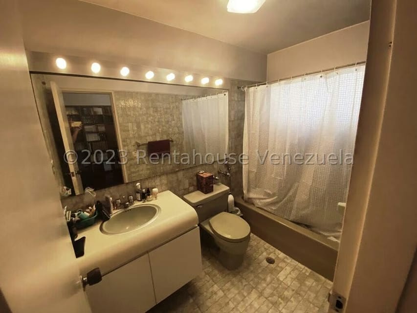 Apartamento (1 Nivel) en Alquiler en Santa Eduvigis, Distrito Metropolitano - 25