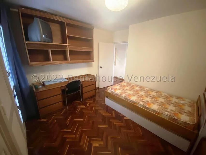 Apartamento (1 Nivel) en Alquiler en Santa Eduvigis, Distrito Metropolitano - 27