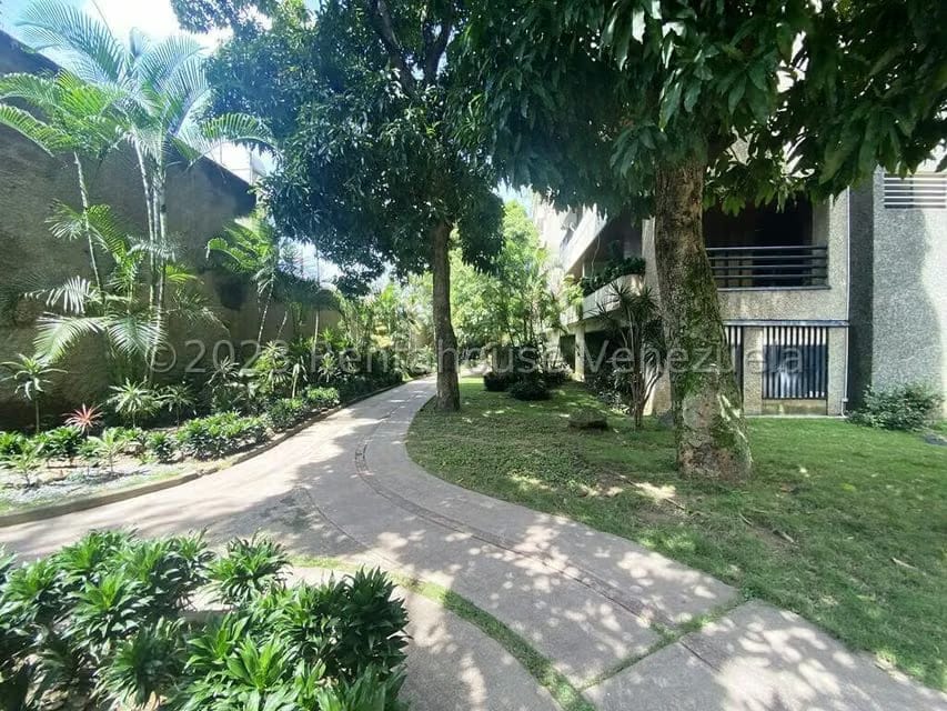 Apartamento (1 Nivel) en Alquiler en Santa Eduvigis, Distrito Metropolitano - 42