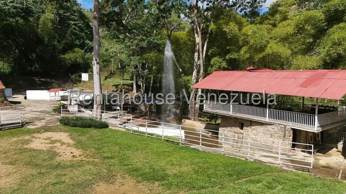 Terreno (Finca) en Venta en El Hatillo, Distrito Metropolitano - 4