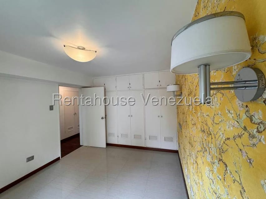 Apartamento (1 Nivel) en Venta en Los Naranjos del Cafetal, Distrito Metropolitano - 11