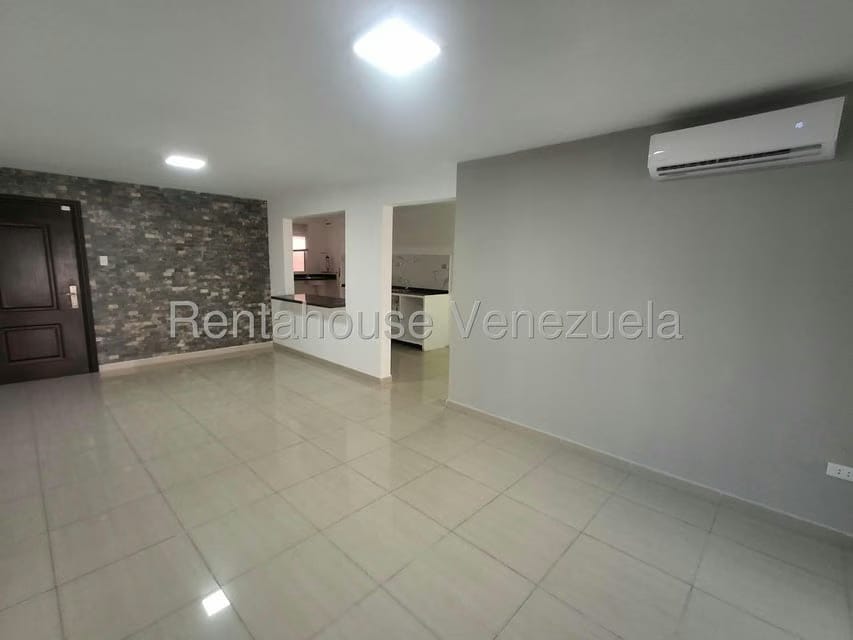 Apartamento (1 Nivel) en Venta en Zona Oeste, Lara - 11
