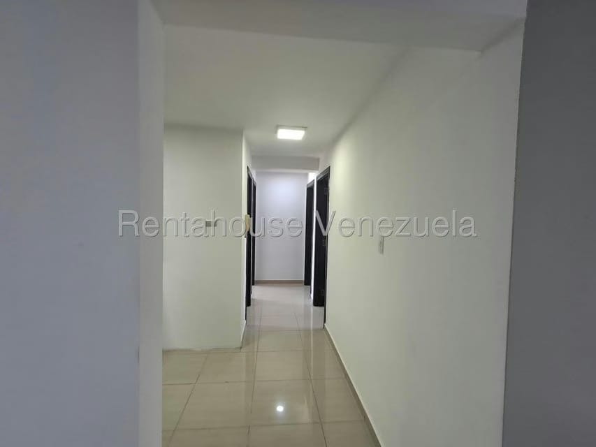 Apartamento (1 Nivel) en Venta en Zona Oeste, Lara - 18