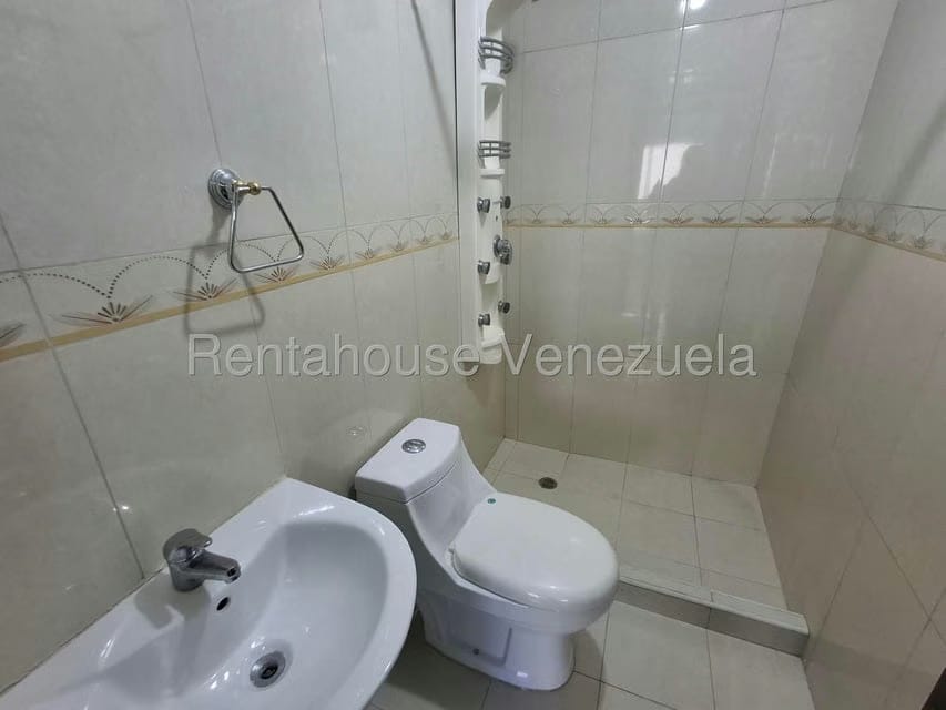 Apartamento (1 Nivel) en Venta en Zona Oeste, Lara - 20