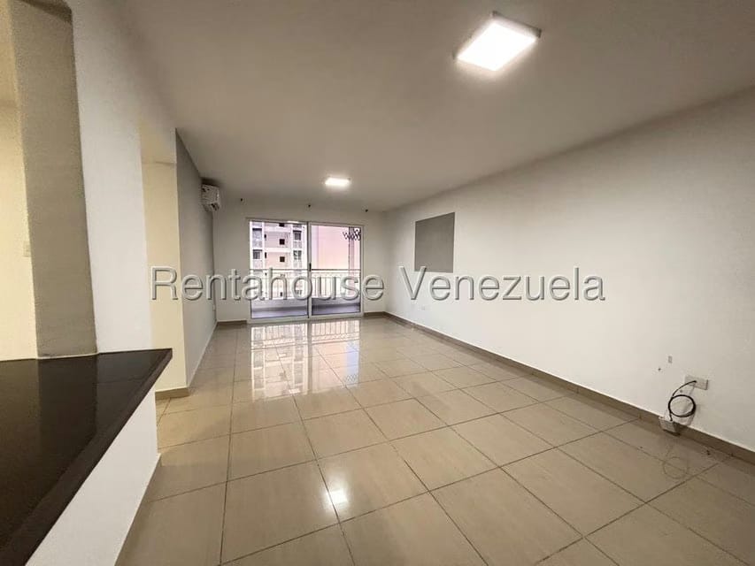 Apartamento (1 Nivel) en Venta en Zona Oeste, Lara - 5