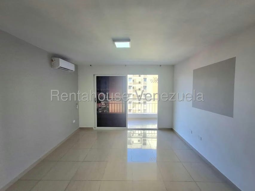 Apartamento (1 Nivel) en Venta en Zona Oeste, Lara - 9