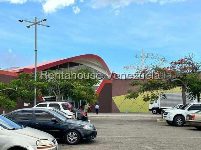 Comercial (Local Comercial) en Alquiler en Punto Fijo, Falcon - 14