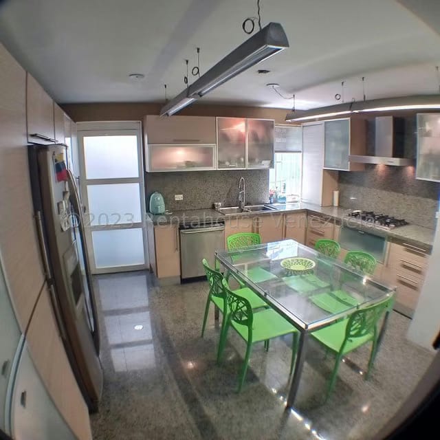 Apartamento (1 Nivel) en Venta en Chuao, Distrito Metropolitano - 12
