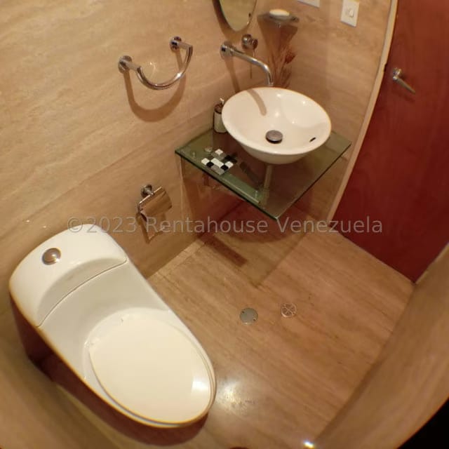 Apartamento (1 Nivel) en Venta en Chuao, Distrito Metropolitano - 25