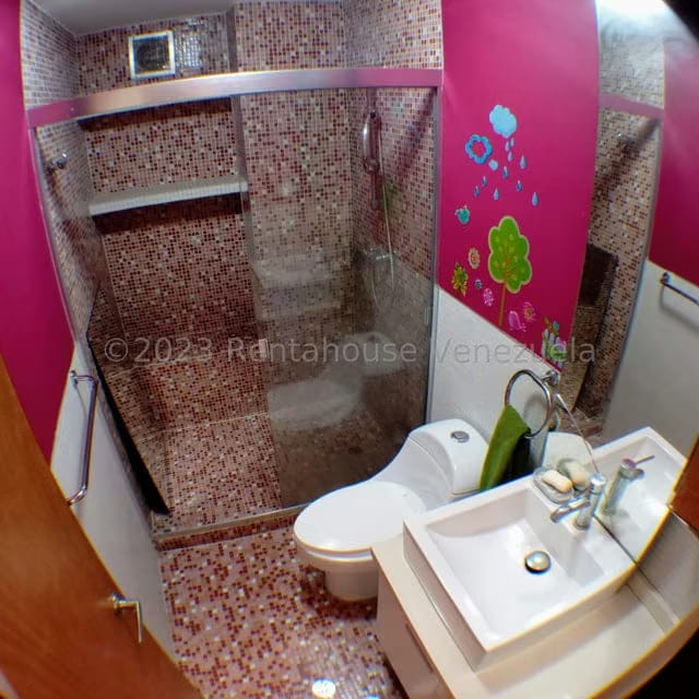 Apartamento (1 Nivel) en Venta en Chuao, Distrito Metropolitano - 48