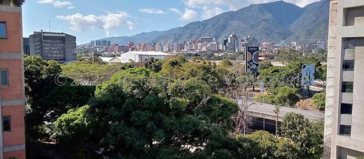 Apartamento (1 Nivel) en Venta en Chuao, Distrito Metropolitano - 81