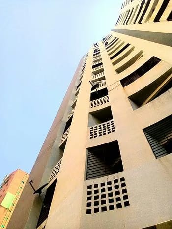 VENTA DE APARTAMENTO URB LAS CHIMENEAS