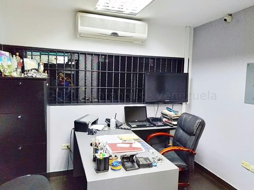 Comercial (Galpon - Deposito) en Venta en La Yaguara, Distrito Metropolitano - 21