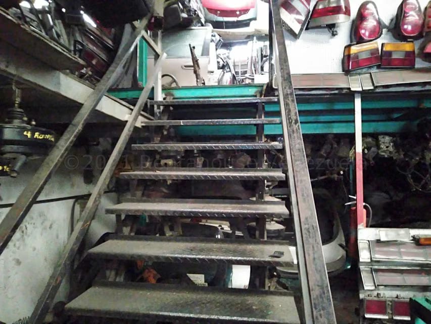 Comercial (Galpon - Deposito) en Venta en La Yaguara, Distrito Metropolitano - 36